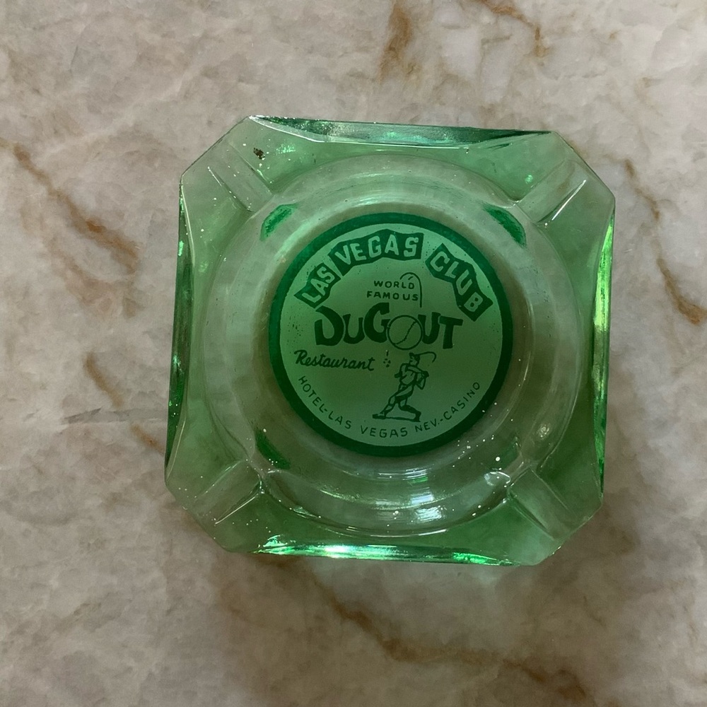 Vintage Glass Las Vegas Club World Famous Dugout Restaurant  Ashtray